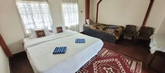 White clouds - Apartment 2