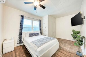 1 chambre, fer et planche à repasser, Wi-Fi gratuit, draps fournis