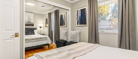 2 chambres, bureau, fer et planche à repasser, Wi-Fi gratuit