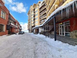 Esterni