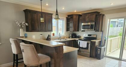 WOW! Executive 2-Bedroom 2-Bathroom