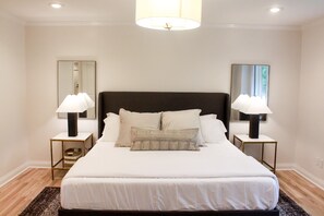 5 bedrooms, desk, travel cot, WiFi - Pickwick Preserve Luxury Private Estate - 300 Acres on Pickwick Lake (Tuscumbia)