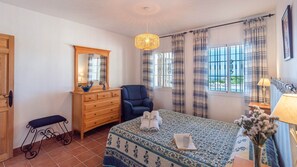 3 Schlafzimmer, Bügeleisen/Bügelbrett, Reisekinderbett, WLAN