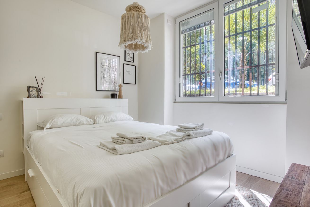 1 chambre, fer et planche à repasser, accès au Wi-Fi (inclus)