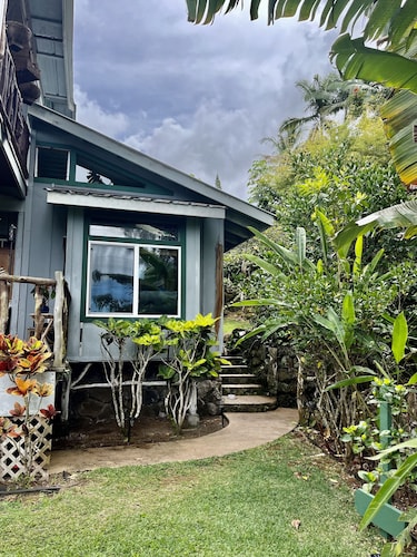 Holualoa Garden Studio