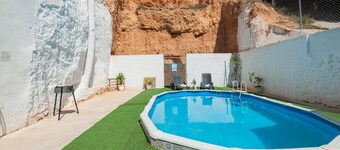 Casa Cueva Sol y Salamandra Pozo Alcón by Ruralidays