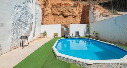 Casa Cueva Sol y Salamandra Pozo Alcón by Ruralidays