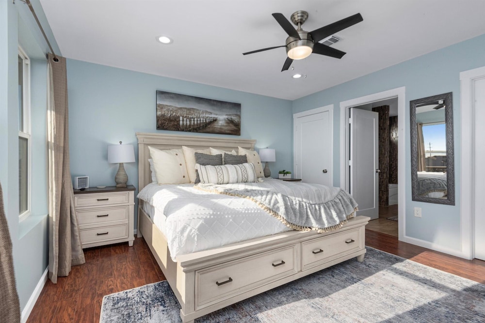 Beachfront Hot Tub Game Room 5 bedrooms Galveston Vrbo