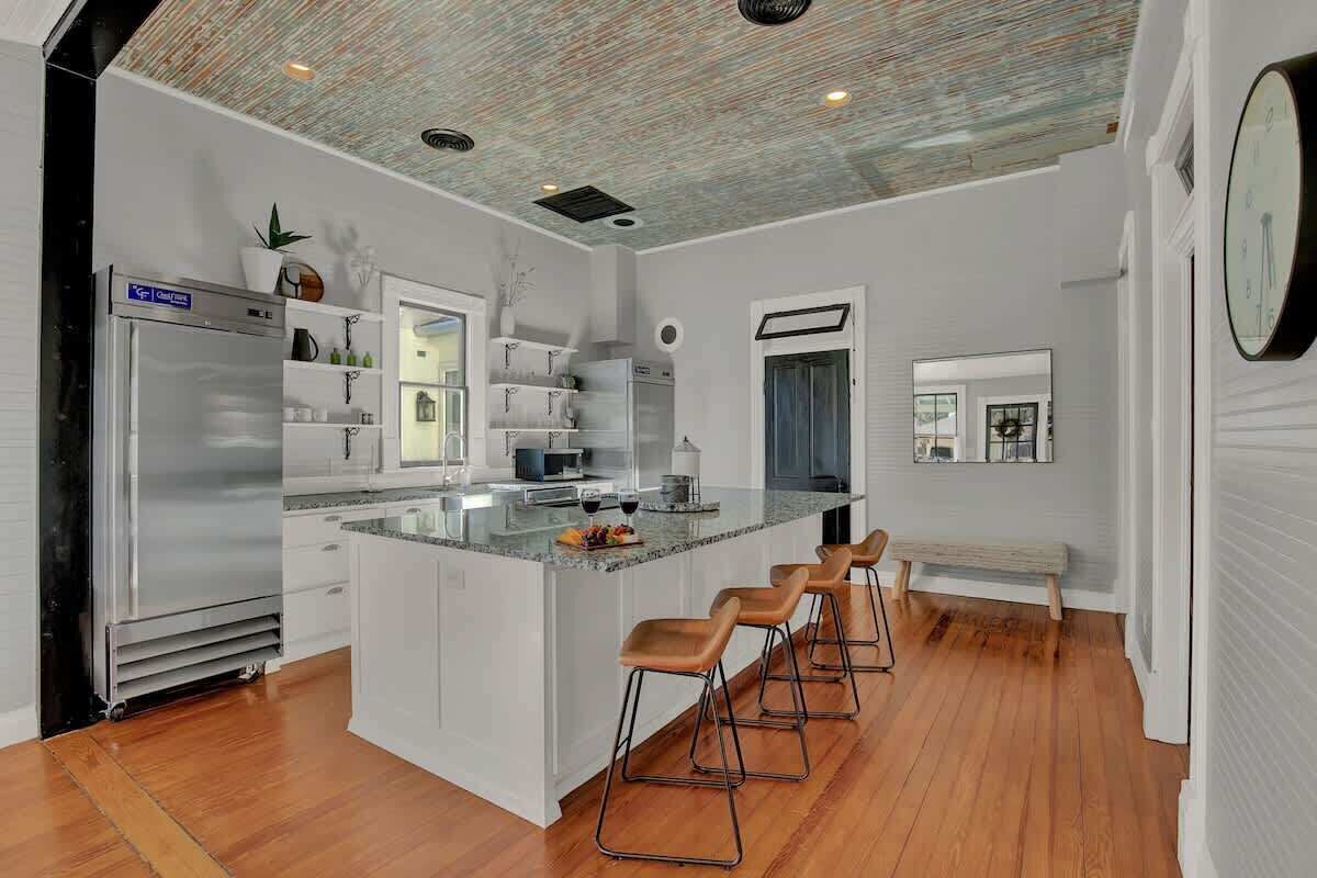 House, Multiple Beds, Hot Tub, City View (501 W San Antonio St) | Private kitchen | Coffee/tea maker