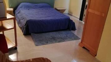 1 camera, Wi-Fi, lenzuola