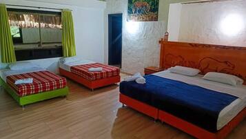Quadruple Room, Non Smoking, Lake View
