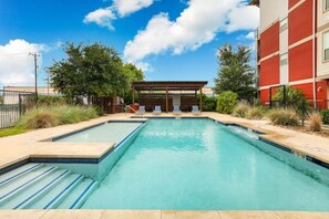 Pool - Private 2BR APT Downtown By RiverWalk (San Antonio)