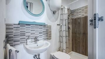 Doccia, asciugacapelli, asciugamani