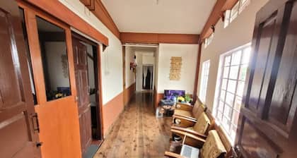 White clouds - Apartment 6