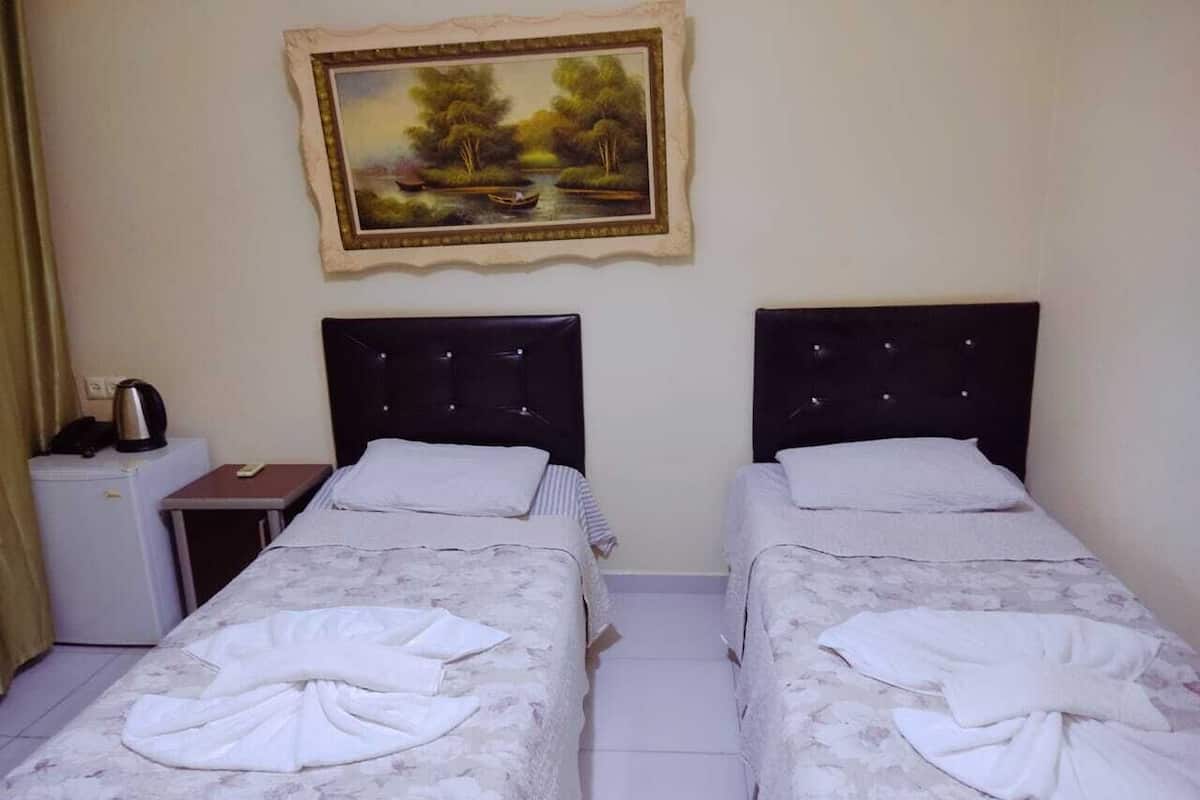 Ropa de cama de alta calidad y minibar con artículos gratuitos