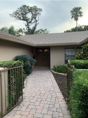 Exterior - Private Oasis in the heart of Central Florida (Fern Park)