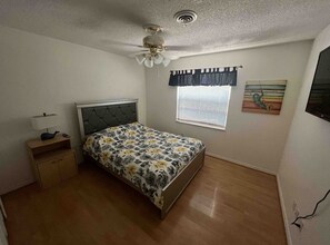Room - Private Oasis in the heart of Central Florida (Fern Park)