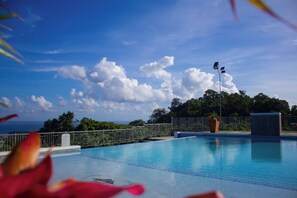 Outdoor pool - Your Oasis Away From Home - Modern New Contruction  (Ocho Rios)