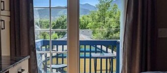 Nautical Nook at Captain's Cove, Located in the heart of Old Colorado City 