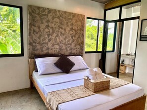 Kamar Deluks | Tempat tidur lipat/tambahan dan seprai linen