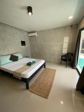Rollaway beds, bed sheets - Tahanan Homestay (General Luna)