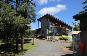 المنشأة من الخارج