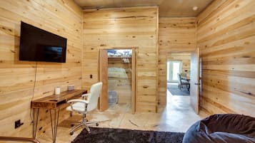 2 chambres, bureau, fer et planche à repasser, accès à Internet
