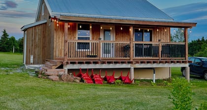 Prince Edward Island 2 bedroom waterfront cottage in South Rustico