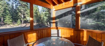 Parsnip Lakes Cabin w/ Jacuzzi and Wood Stove at Green Springs Inn