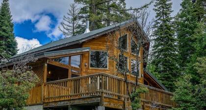Parsnip Lakes Cabin w/ Jacuzzi and Wood Stove at Green Springs Inn