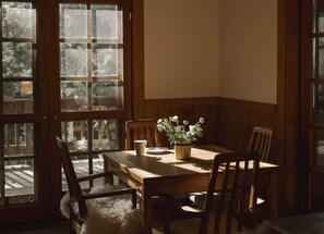 Dining - Hobart Peak Cabin w/ Jacuzzi and Wood Stove at Green Springs Inn (Ashland)