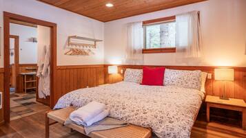 2 dormitorios, escritorio, tabla de planchar con plancha y wifi gratis