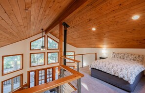 2 多间卧室、熨斗/熨衣板、WiFi、床单