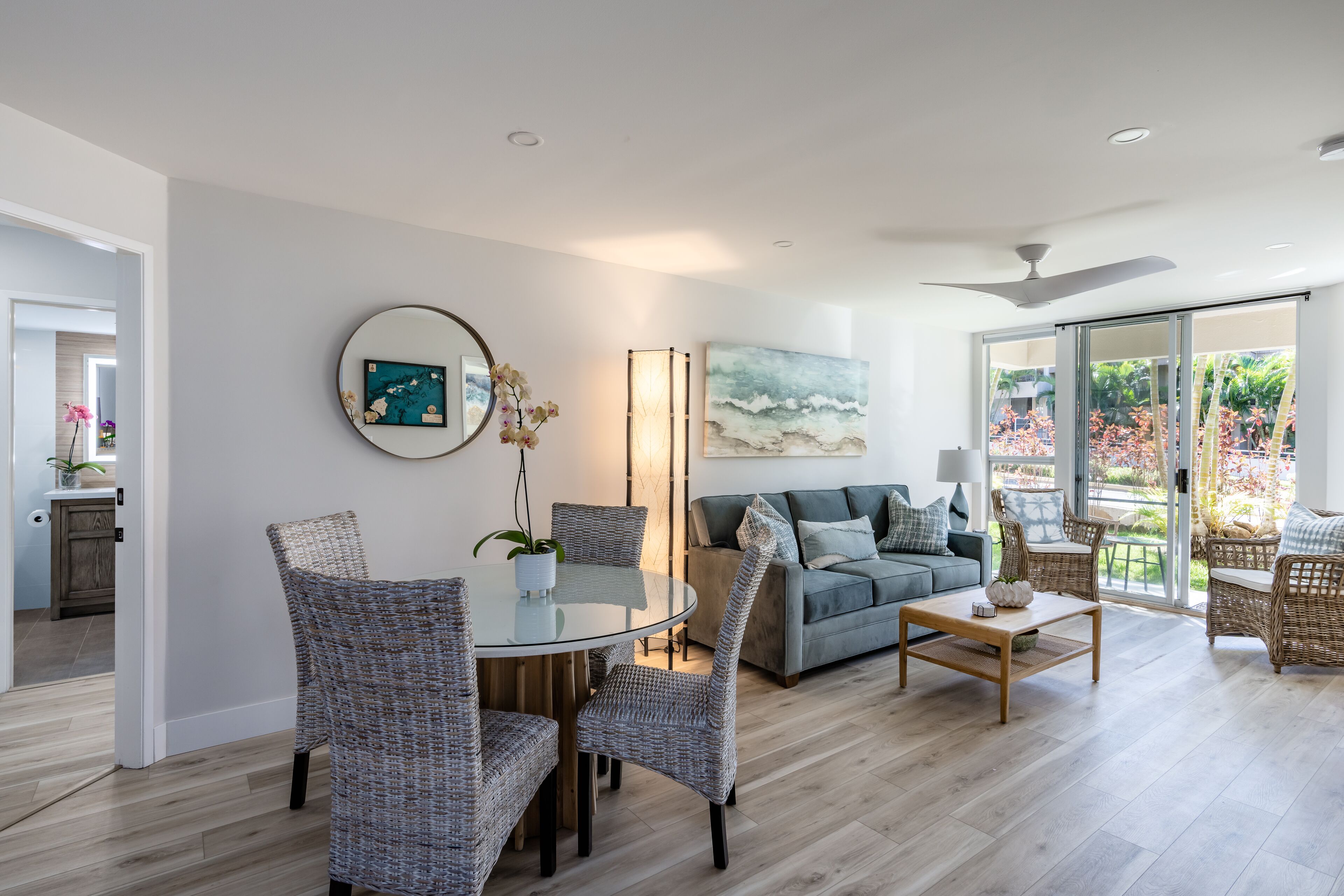 Luxury-Apartment | Wohnbereich | Smart-TV, Hulu, Streaming-Dienste