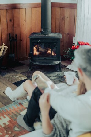 Interior - Boccard Point Cabin w/ Jacuzzi and Wood Stove at Green Springs Inn (Ashland)
