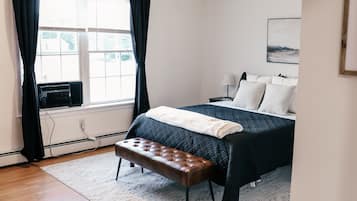 2 bedrooms, iron/ironing board, travel cot, free WiFi