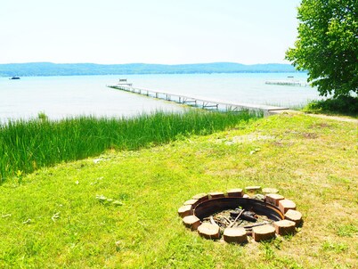 Cavalier Cottage - PRIVATE WATERFRONT COTTAGE W/ HUGE DOCK AND 4 KAYAKS!