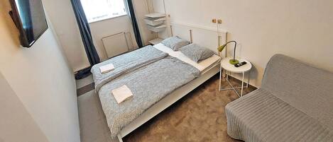 1 bedroom, WiFi, bed sheets