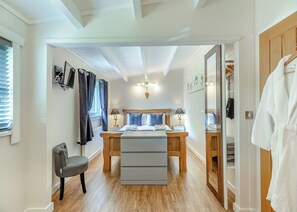 2 bedrooms - 2 bedroom accommodation in Ellesmere (Ellesmere)