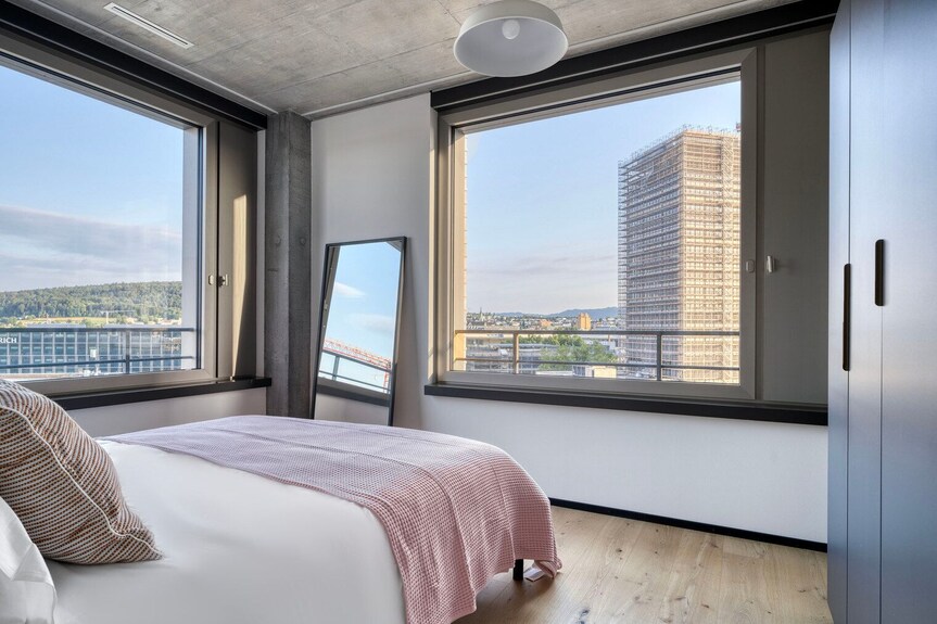 Inviting Oerlikon 2br W/ Storage Space & W/d, Nr Market, By Blueground - Zurigo