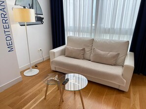 Living area - Studio in front of the cathedral 1 by Málaga Planners (Málaga)