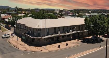 The Court House Hotel