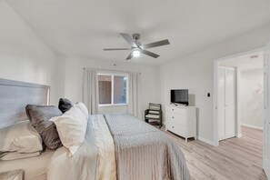1 bedroom, free WiFi, bed sheets