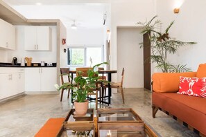 Smart TV - Superb Design Studio (Tulum)