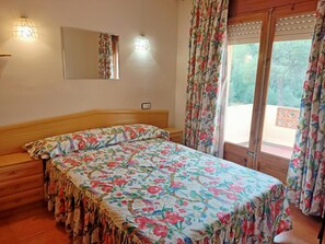 3 Schlafzimmer, Bügeleisen/Bügelbrett, Bettwäsche