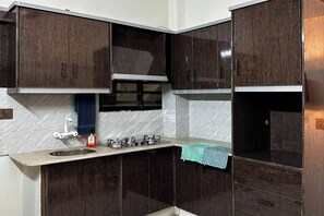 Fridge, microwave, stovetop, freezer