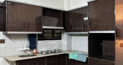 Apartment - Sleeps 2 - Parking - WiFi