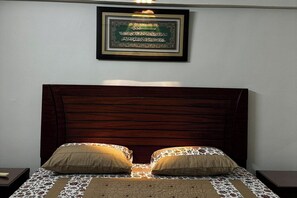 1 bedroom, WiFi, bed sheets, wheelchair access