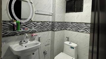 Shower, towels