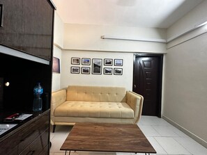 TV